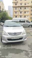 Toyota Innova 2009-0