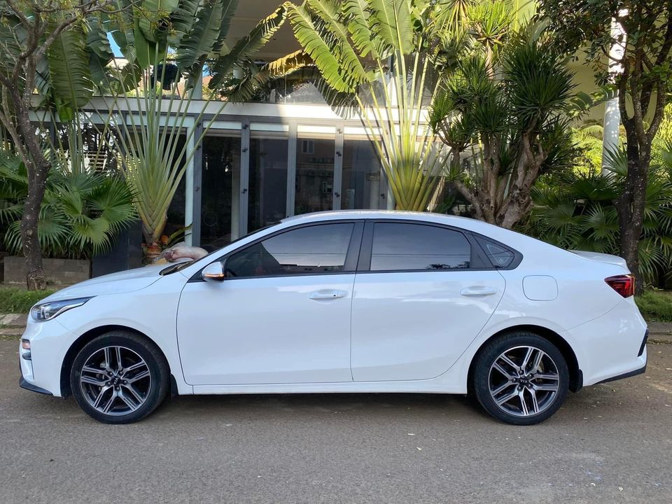 SigoVN - Cho thuê xe tự lái Cẩm Lệ Đà Nẵng - Kia Cerato