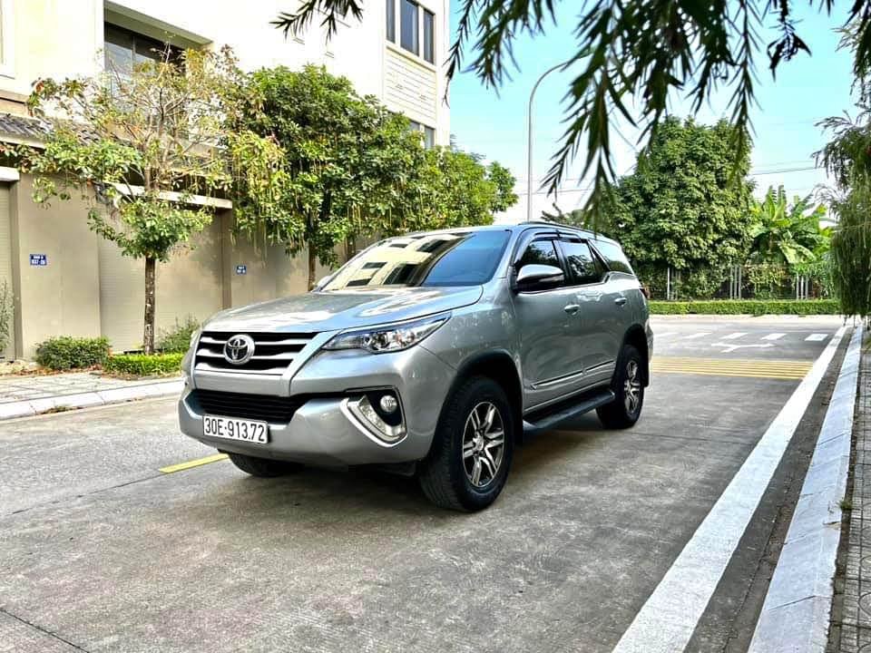 SigoVN - Cho thuê xe tự lái Gia Lâm Hà Nội - Toyota Fortuner