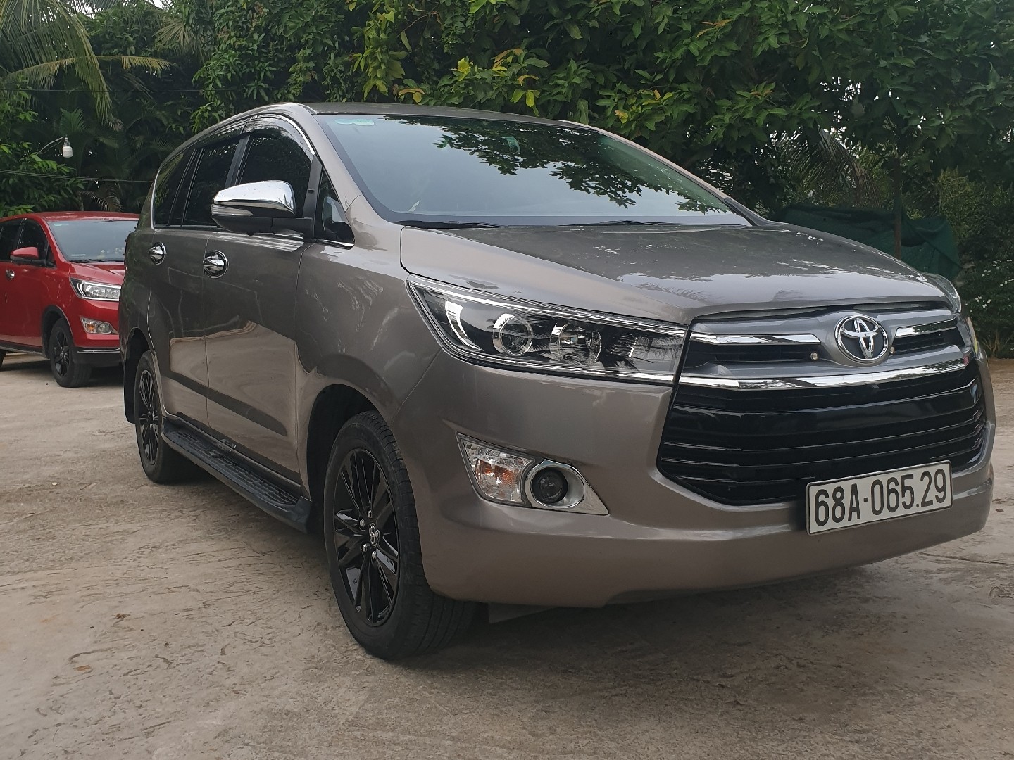 SigoVN - Cho thuê xe tự lái Phú Quốc - Toyota Innova