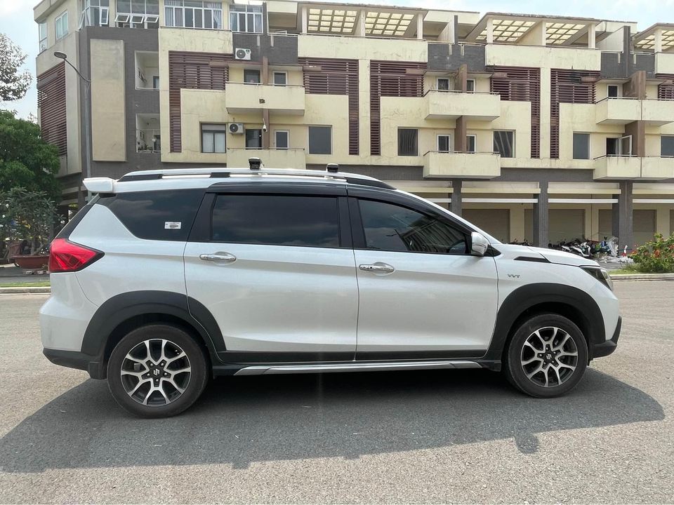 SigoVN - Cho thuê xe tự lái Quận 5 - Suzuki XL7